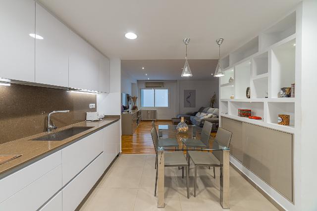 Imagen 2 Inmueble 305731 - Piso en venta en Barcelona / Francesc Macià - Josep Tarradellas