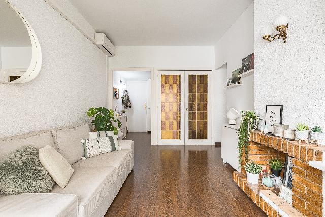 Imagen 3 Inmueble 306044 - Apartamento en venta en Barcelona / Cercano a Plaça Francesc Macià