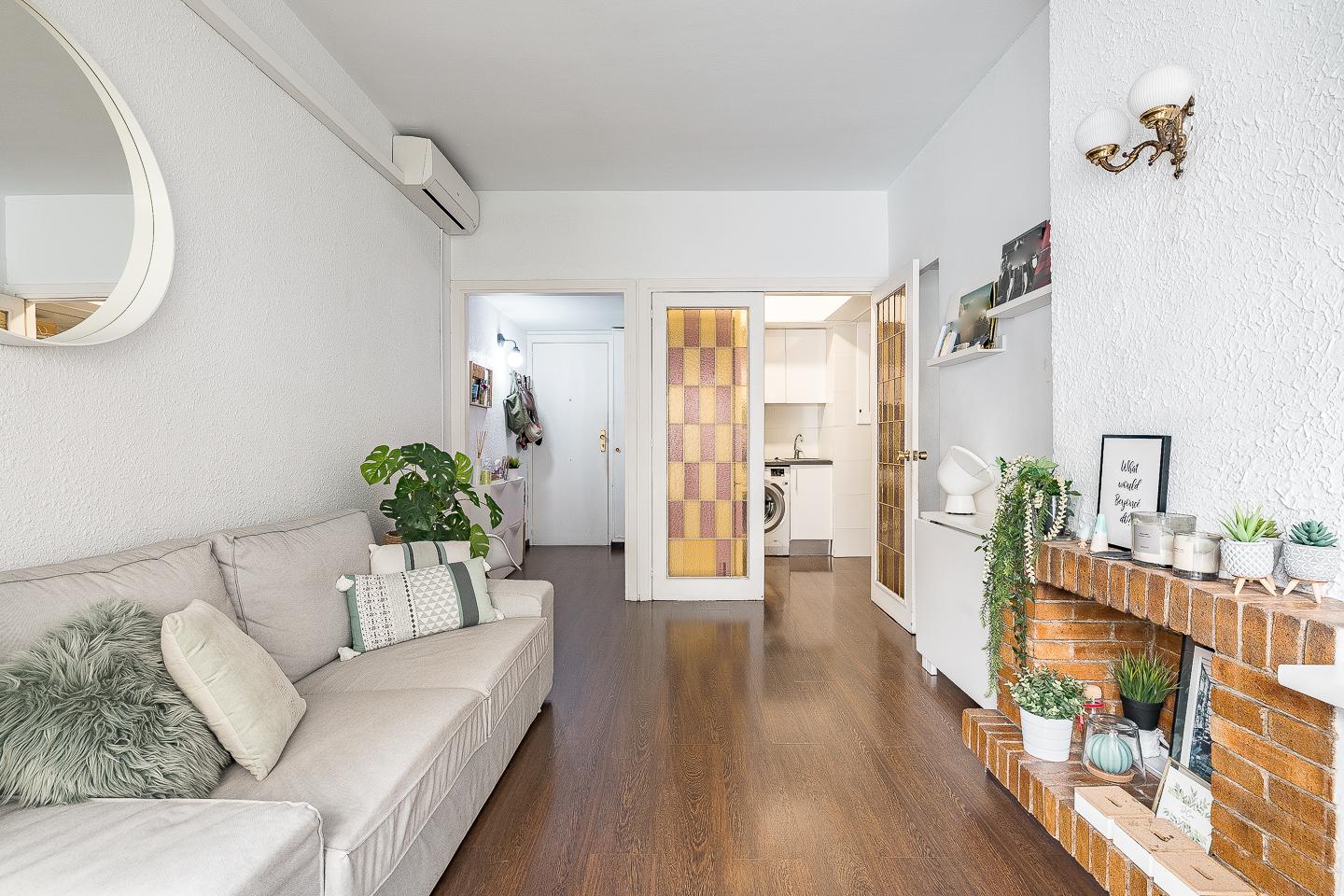 Imagen 11 Apartamento en venta en Barcelona / Cercano a Plaça Francesc Macià