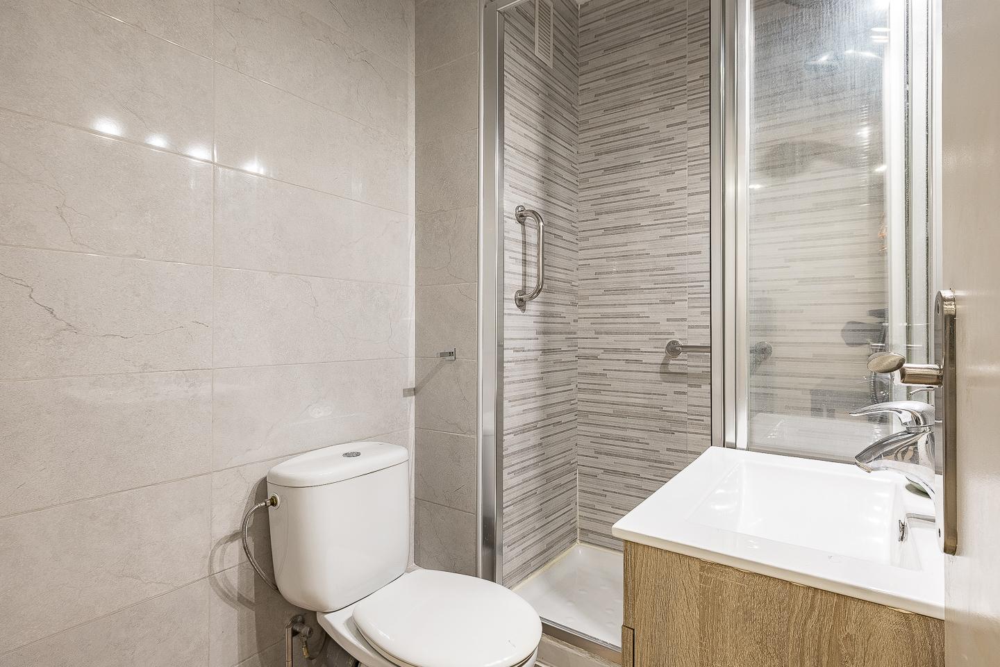 Imagen 33 Piso en venta en Barcelona / Cerca de Hipercor