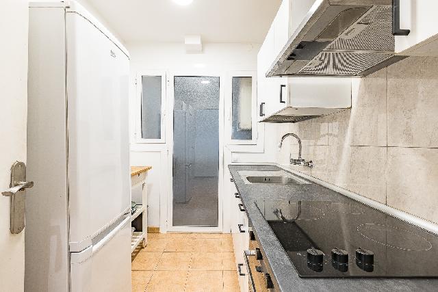 Imagen 3 Inmueble 306372 - Piso en venta en Barcelona / Cerca de Hipercor