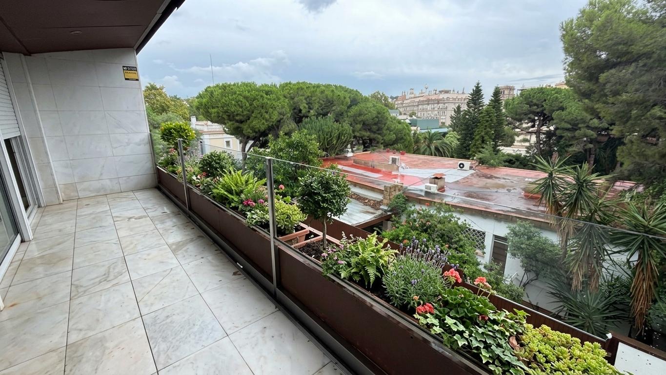 Imagen 4 Piso en venta en Barcelona / Plaza Kennedy - Calle Císter