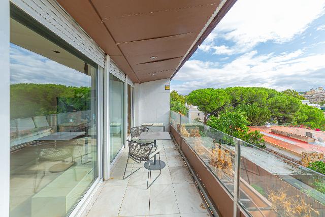 Imagen 4 Inmueble 306481 - Piso en venta en Barcelona / Plaza Kennedy - Calle Císter