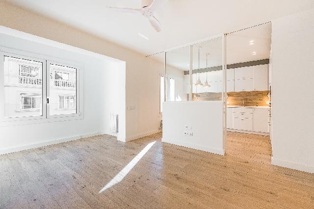 Imagen 1 Inmueble 306771 - Piso en venta en Barcelona / Calle Europa- Calle Galileu
