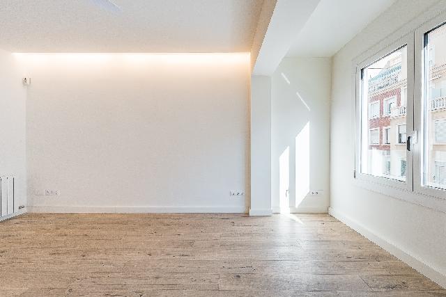 Imagen 2 Inmueble 306771 - Piso en venta en Barcelona / Calle Europa- Calle Galileu