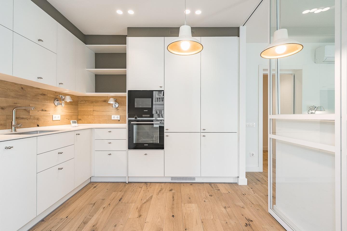 Imagen 16 Piso en venta en Barcelona / Calle Europa- Calle Galileu